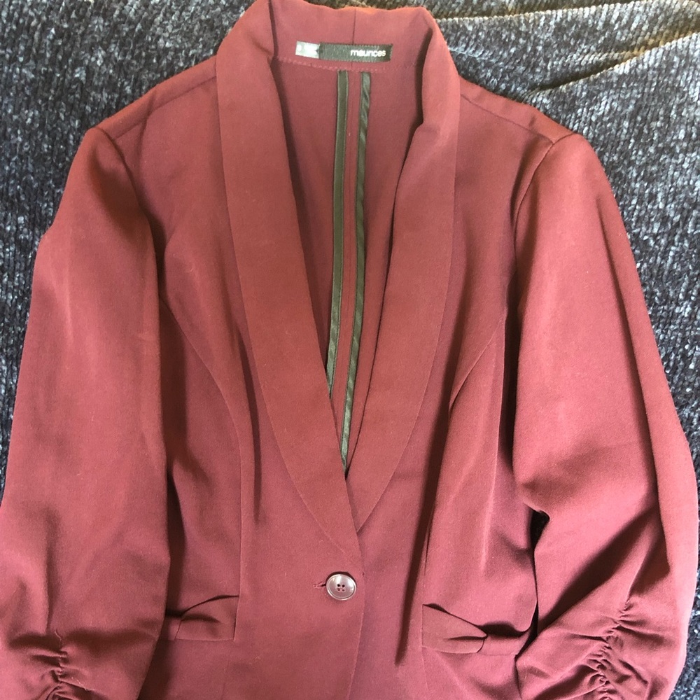 Maroon blazer